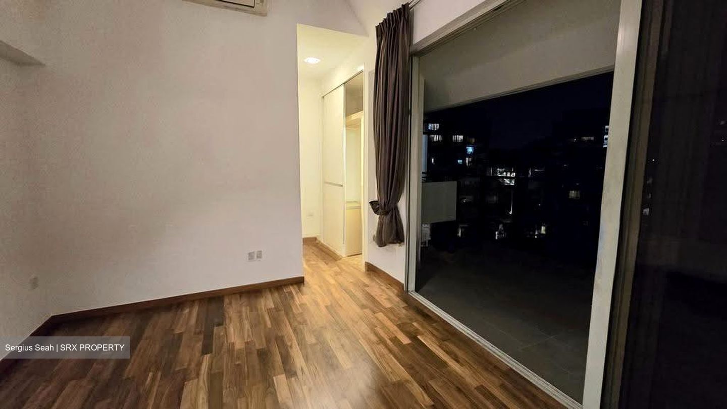 Flamingo Valley (D15), Condominium #629783761